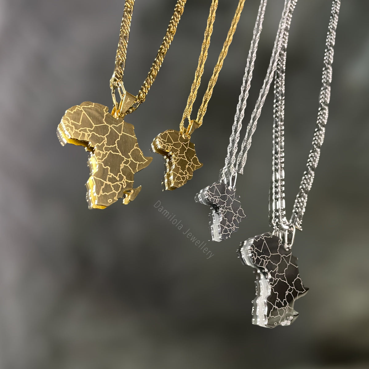 Small Africa Necklace ‘Isokan’  - Gold/Silver