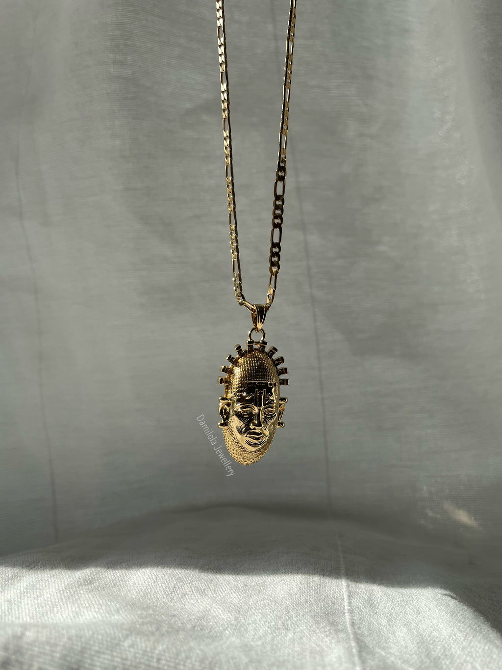 The Benin Mask - Gold/Silver/Black