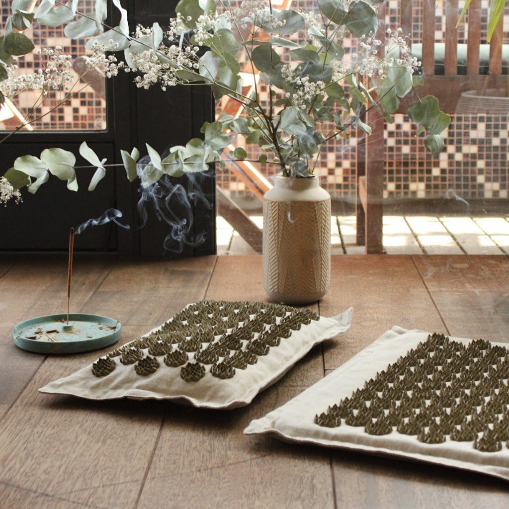 Premium Linen & Coconut Acupressure Mat & Pillow with Carry Bag